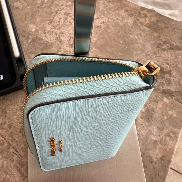 kate spade light aqua zip-around card wallet with gold hardware - Picture 9 of 13